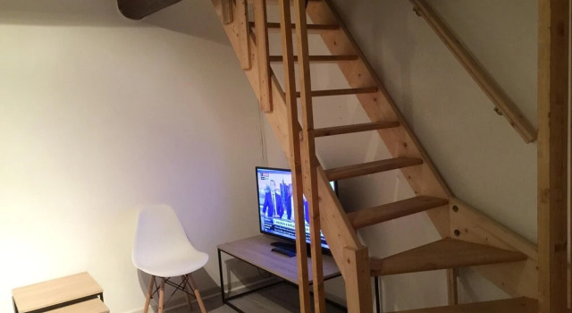 Apartment With one Bedroom in Monteux, With Wonderful City View and Wifi, Prenota Appartamento Monteux Valchiusa