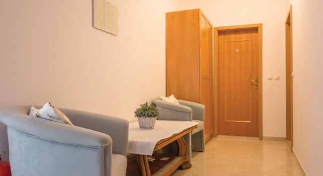 Stunning Home in Makarska With Wifi and 1 Bedrooms
