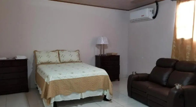 B&D Lodgings, Prenota Bed & breakfast Tocumen Panama