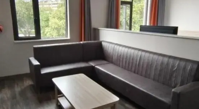Люкс Business Pod Inn Hotel (Chuxiong Longjiang Road Bus Station)