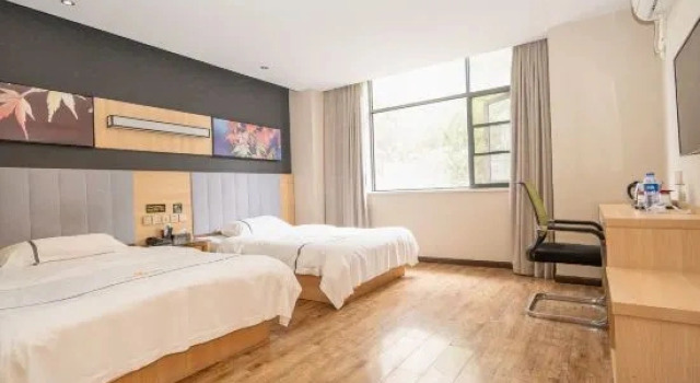 Люкс Deluxe Century Boutique Hotel