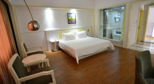 Goldmet Inn Nanning Xiuxiang Avenue, Rezerwuj Hotel Hotele w Nanning z parkingiem, Parking