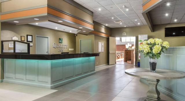 Best Western Plus Highland Inn & Conference Centre, Varaa Hotelli  