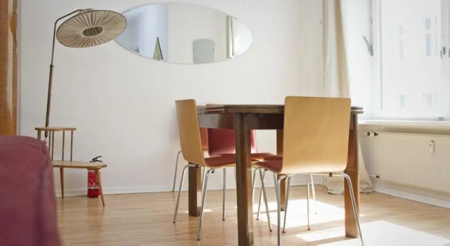 Re Art Flat in Kreuzkolln, Varaa Hotelli Berliini Saksa, lähellä Leinestrasse