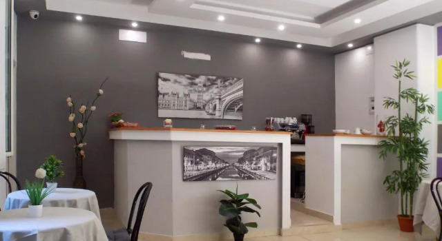 Кровать в общем номере Hotel Midtown Milano
