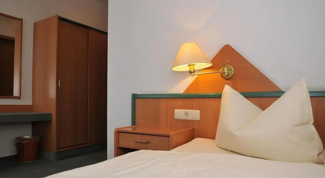 Camera Standard Hotel Friesen