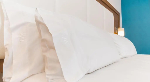 Двухместный люкс Holiday Inn Express Hollywood Walk of Fame by IHG