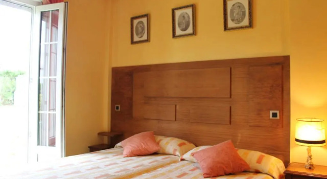 Casa Rural Zearreta Barri, Rezerwuj Hotel Hotele w Baskonia z parkingiem, Parking