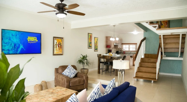 Номер Executive с 2 комнатами 2 Bedroom Townhouse at Surbiton Square