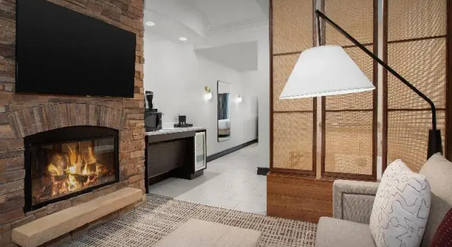 Четырёхместный номер Standard Bellasera Hotel & Suites Paso Robles, Tapestry by Hilton