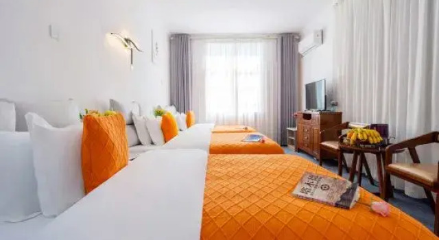 Люкс 166 Hotel