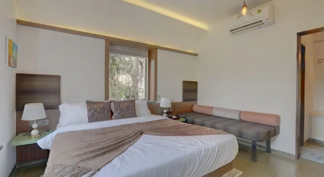 Alaya Stays Adarsh Villa Pet-Friendly 3-BHK With Swimming Pool, Balcony, Bathtub and Scenic Views, Забронировать Вилла Отели штата Махараштры 3 звезды, 3*
