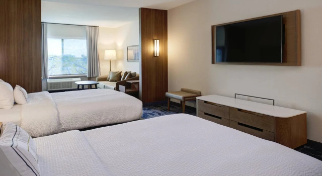 Fairfield Inn & Suites by Marriott Columbus, IN, Boek Hotel Columbus Indiana