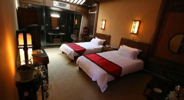 Lijiang Sifang Inn, Забронировать Отель Отели Лицзян с завтраком, рядом с Zhongyi Market, Завтраки