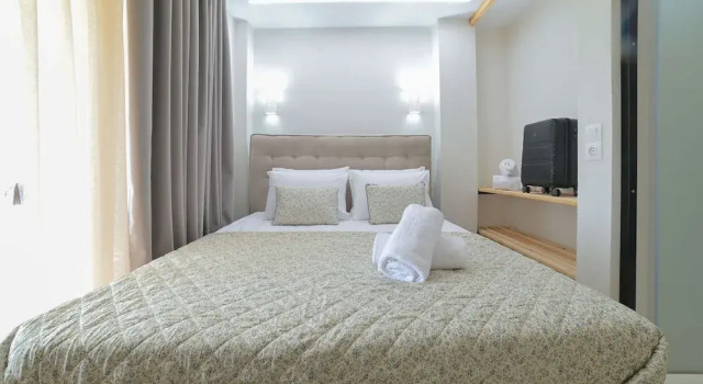 Chalkidiki s Seaview Escape - Cozy Summer Getaway, Book Apartment Nea Potidaea 