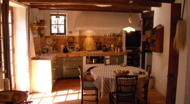 Maison atypique du 18ème siècle, Prenota Hotel Hotel a Venasque con parcheggio, Parcheggio