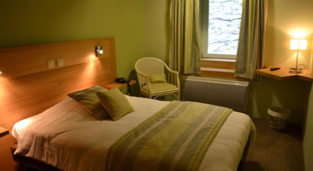 Номер Standard Golf & Hôtel de Falnuée