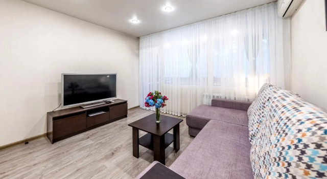 Sun City Apartment (Сан Сити Апартмент) на улице Островского