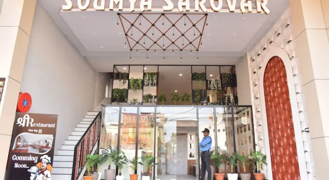 Hotel soumya sarovar, Забронировать Отель Отели штата Махараштры 3 звезды, 3*