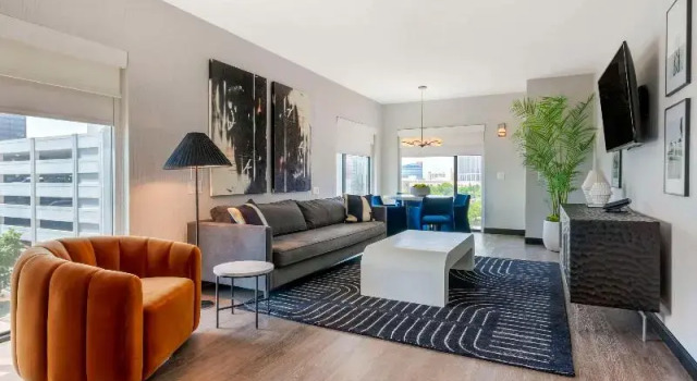 Двухместный люкс Cambria Hotel Detroit Downtown
