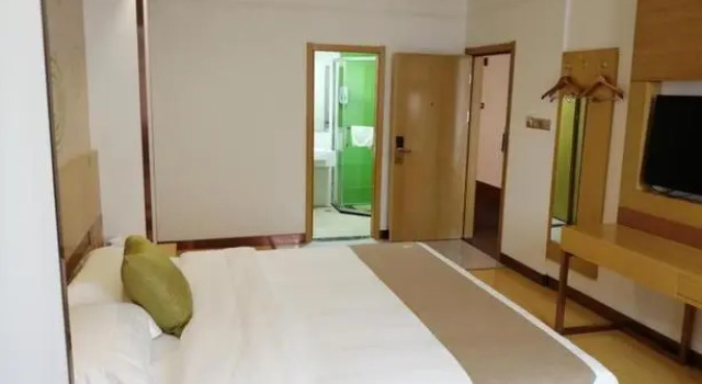 GreenTree Inn Xianning Tongshan Yangdu Avenue, Varaa Hotelli Xianning Hubei