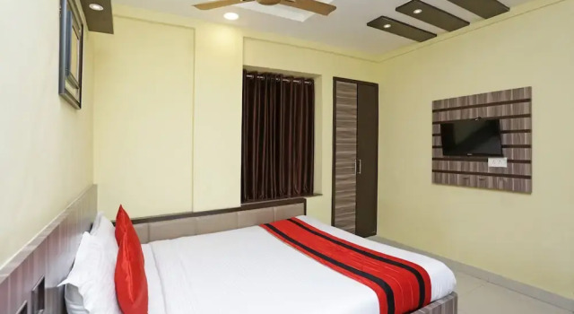 Hotel Diamond Plaza, Забронировать Отель Отели Калькутты с завтраком, рядом с United Bank of India, Завтраки