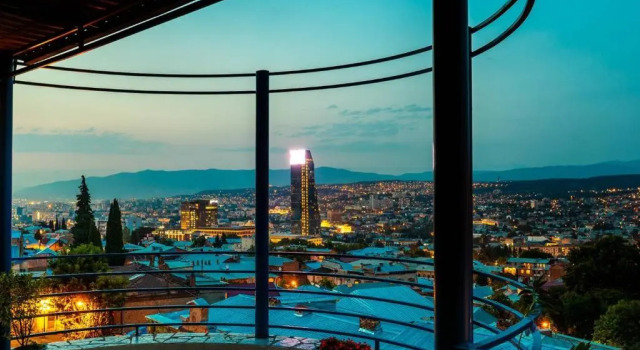 ?25  OFF! ? City Centre, Amazing Views of the City, Забронировать Отель Мтацминда Тбилиси, рядом с Тбилисский театр оперы и балета