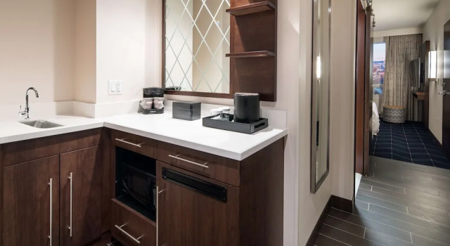Двухместный номер Urban Embassy Suites By Hilton Seattle Downtown Pioneer Square