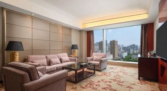 Семейный люкс Wuhan Soluxe Hotel