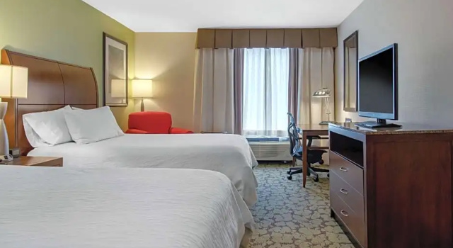 Четырёхместный номер Mobility/hearing access Hilton Garden Inn Portland Airport