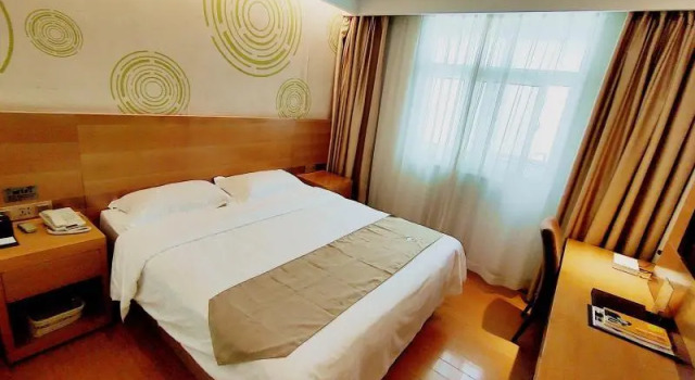 GreenTree Inn Fuzhou Gandong Bridge Express Hotel, Rezervovat Hotel Hotely v Linchuan s parkováním, Parkování