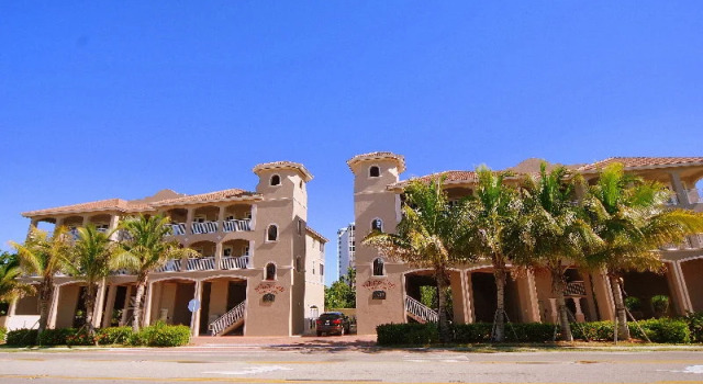Universals White Cap Beachfront Apartments, Забронировать Апартаменты/квартира Апартаменты Кейп-Корал, Апартаменты/квартира