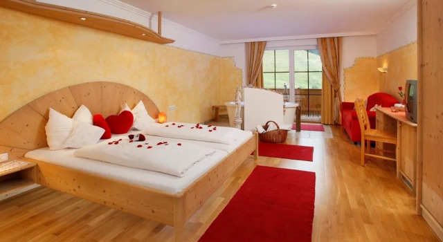 Romantik Natur Hotel Grubachhof, Rezervasyon Otel Gerlos havuzlu oteller, Yüzme Havuzu