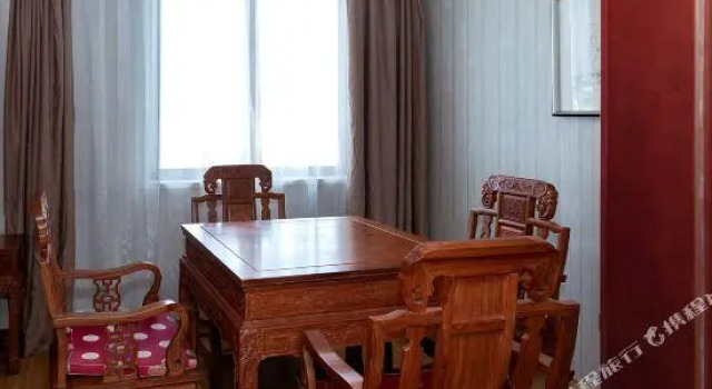 Люкс Deluxe Boss Hotel