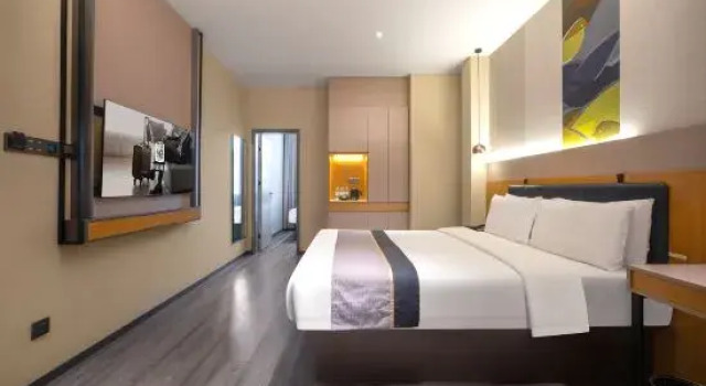 Люкс Homeinn Selected Hotel (Xi'an High-tech Zone CID Central Innovation District)
