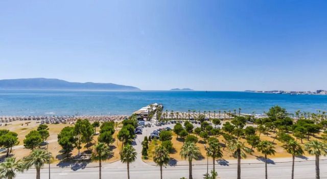 Tropicana Apartment Free Parking