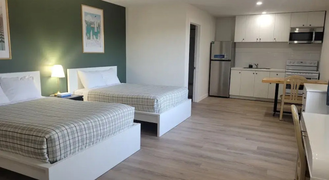 Номер Deluxe Riverside Inn