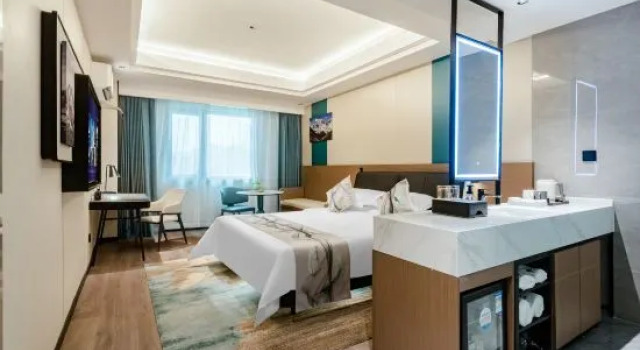 Люкс Executive Luohe Asia Hotel (Changjian Square Branch, Renmin Road)