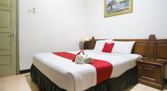 Двухместный номер Standard RedDoorz near Pantai Falajawa Kota Ternate