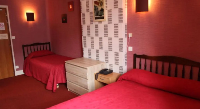 Трёхместный номер Standard Hotel du Lion dOr