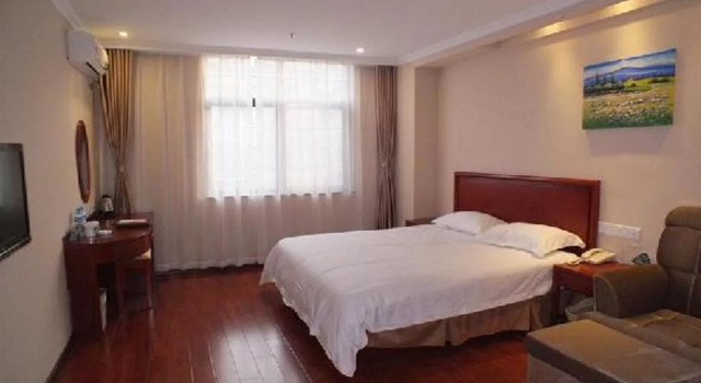 Greentree Inn Chuzhou Qiaocheng District World Tra, Prenota Hotel Hotel a Anhui con parcheggio, Parcheggio