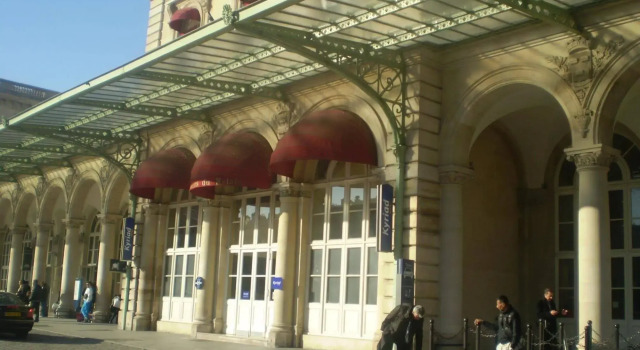 Kyriad Paris 10 - Gare de lEst, Забронировать Отель Отели Парижа 3 звезды, 3*