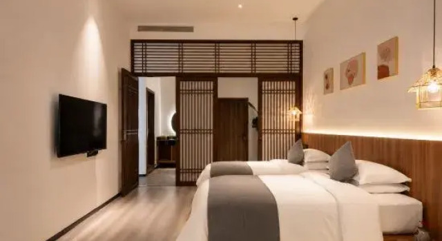 Двухместный люкс с 2 комнатами с панорамным видом Floral Lux Hotel·Yixing Yuyang Huaiyu Homestay