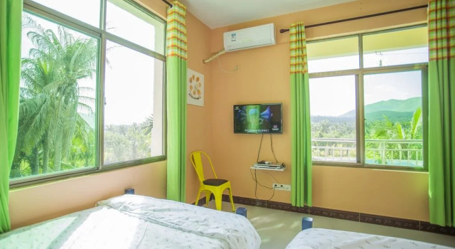 Sanya Yalongwan Right Here Inn, Book Hotel Sanya Hainan
