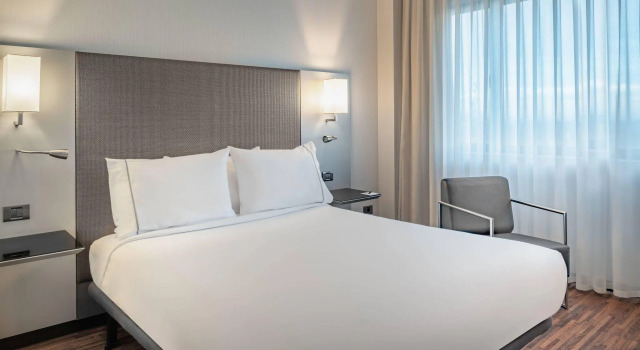 Двухместный клубный номер Standard AC Hotel San Sebastián de los Reyes by Marriott