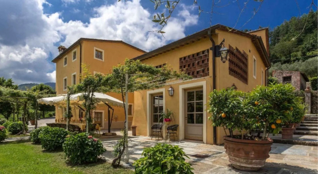 Luxury Country Villa Near Lucca-villa Fattoria