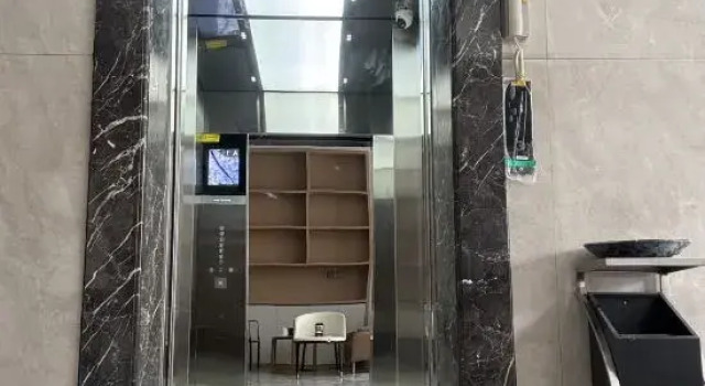 Youge Hotel (Nandan Bus Terminal Jin Fuzhou Plaza Branch)