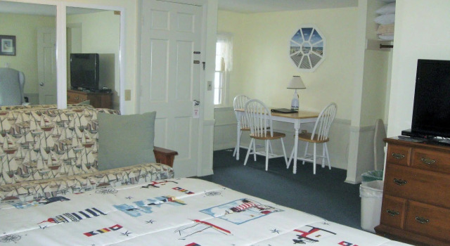 A Beach Breeze Inn, Varaa Hotelli Hotellit New England uima-altaalla, Uima-allas