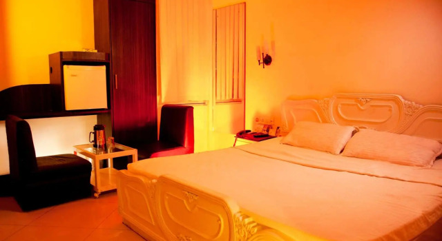 Люкс Hotel Sheela Towers
