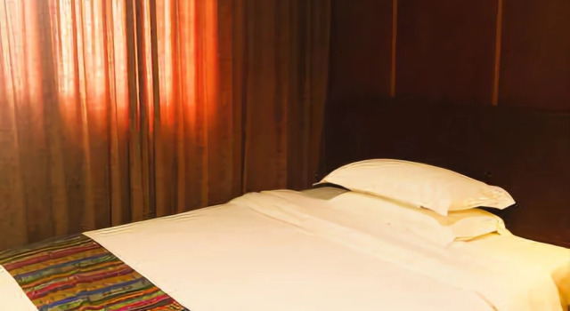 Qiankunrun Boutique Hotel (Jiang Bei Old Shteet Store), Забронировать Бутик-отель Мэйчжоу Гуандун